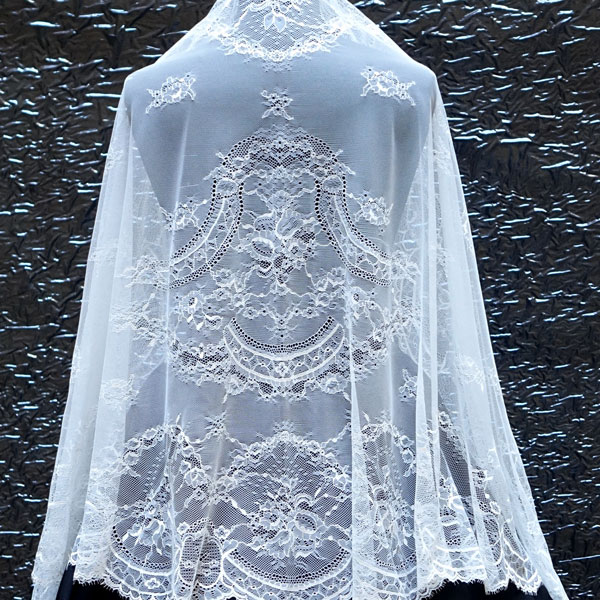 Mantilla blanca